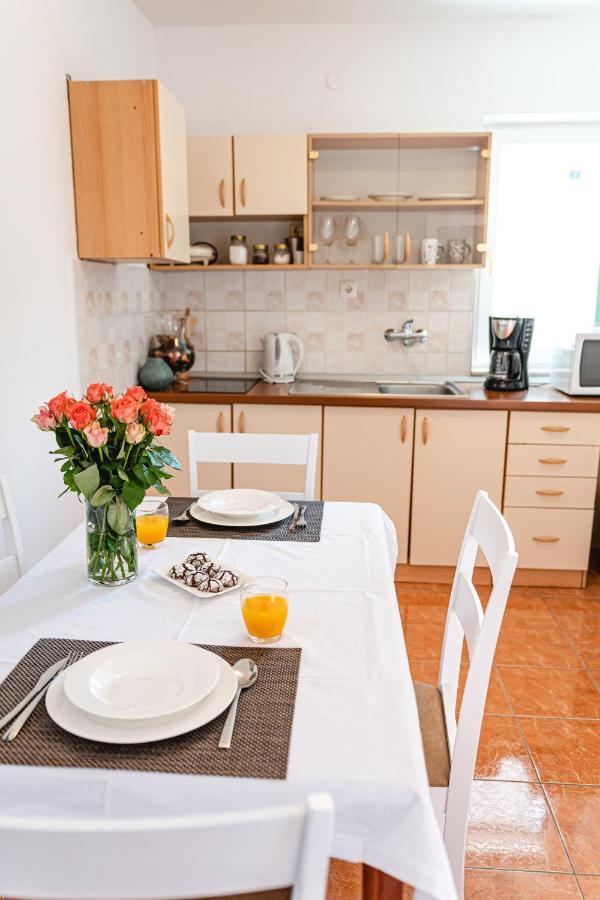 Korallion Apartment Sibenik Bagian luar foto