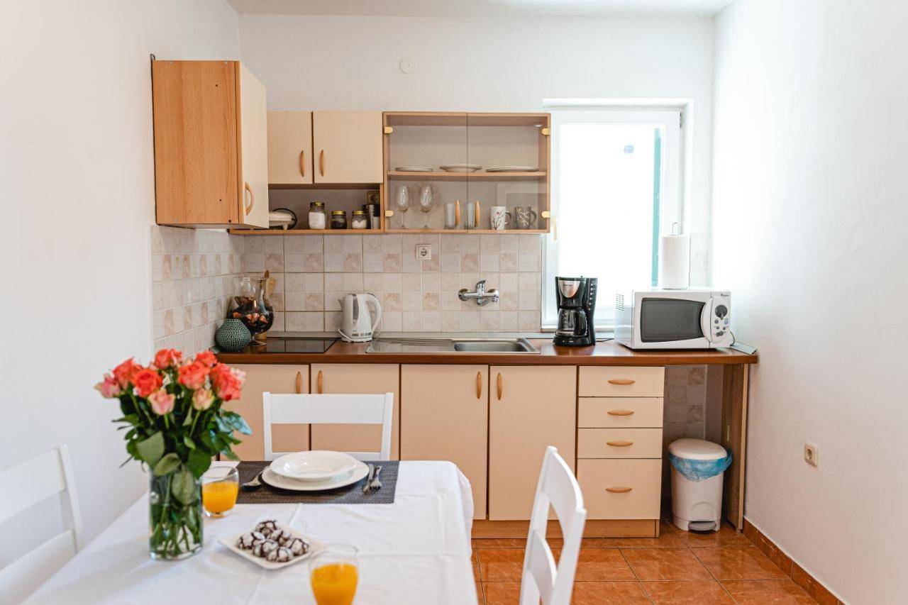 Korallion Apartment Sibenik Bagian luar foto